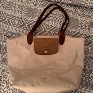 Authentic Medium Le Pilage Longchamp